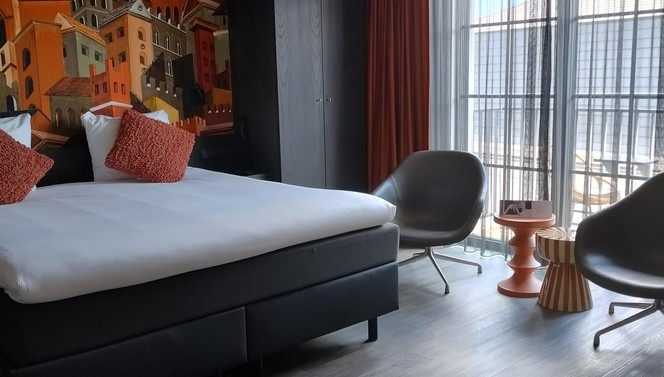 Business Suite 
